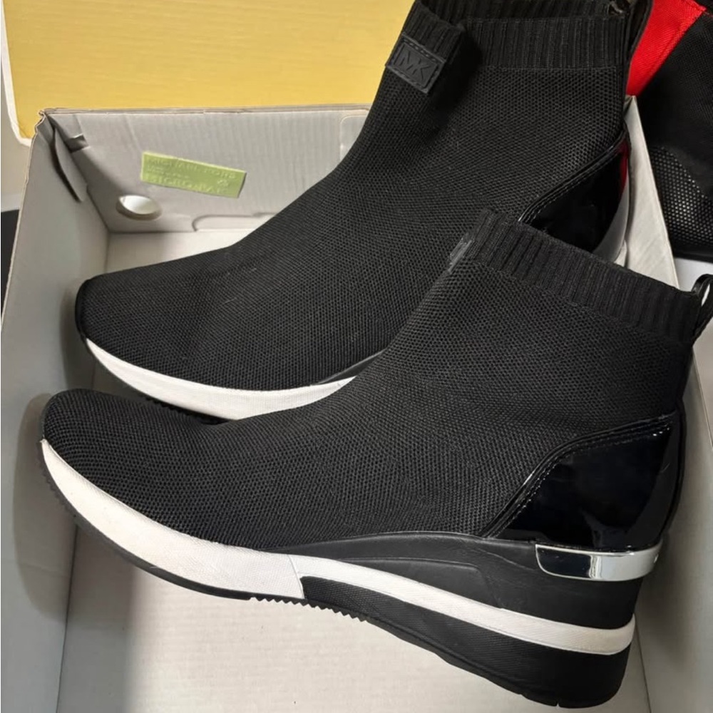 Black Knit Ankle Sneakers